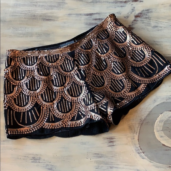 GORGEOUS Dressy Shorts - Picture 1 of 5